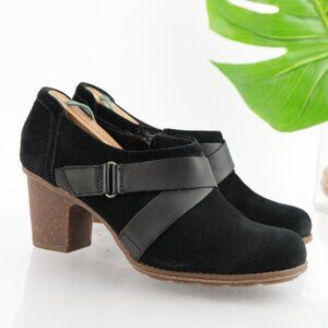 Clarks Womens Sashlin Fiona Boots Size 9.5 Black Suede Booties Block Heel Comfy